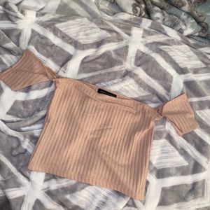 Kendall and Kylie Crop